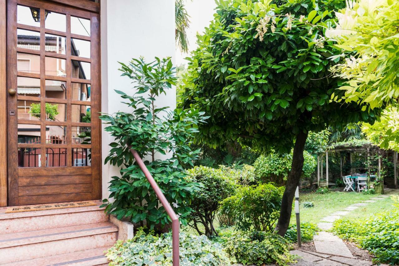 Casa↨Di Amore E Psiche Verona Bagian luar foto
